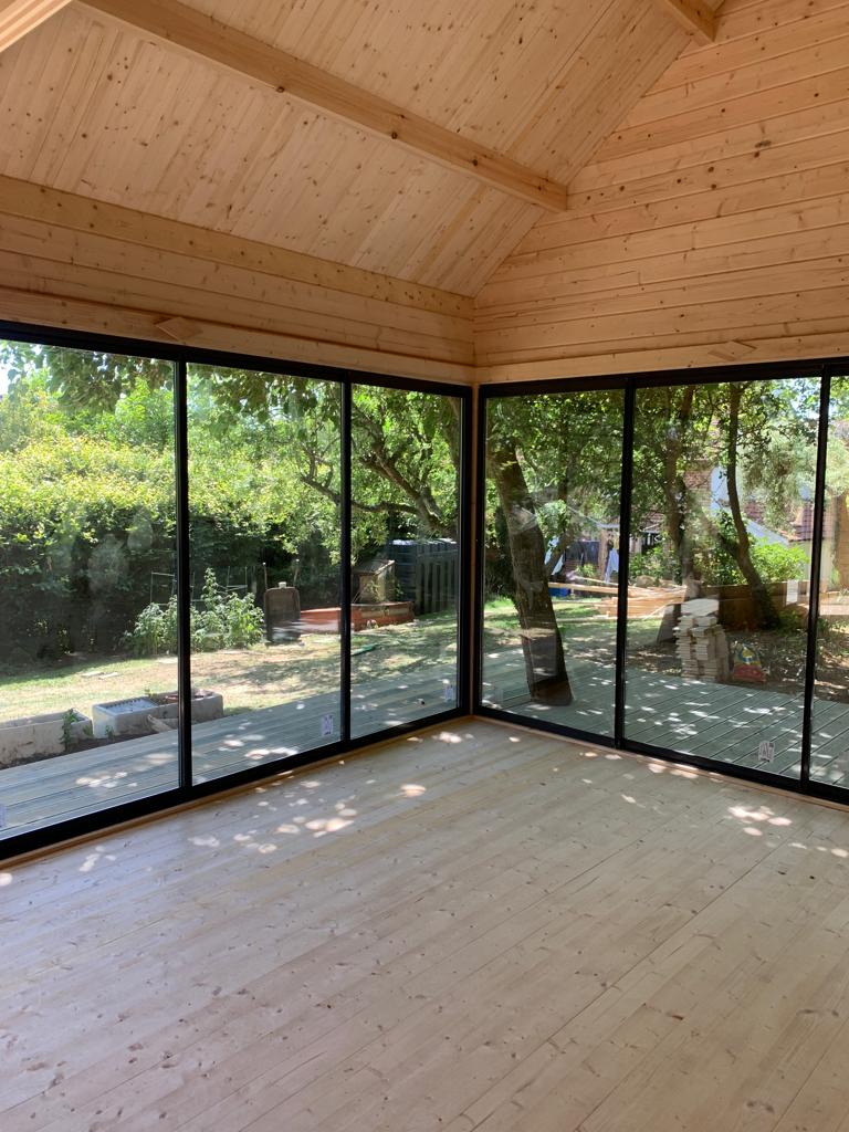 Small Garden Building Types to Suit Small Gardens
